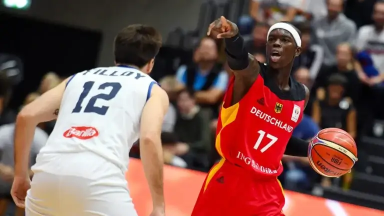 Geschwister-von-Dennis-Schroder