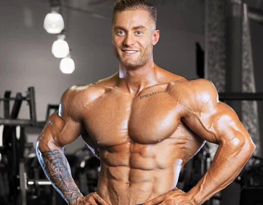 Offizielle Körpergröße von Chris Bumstead