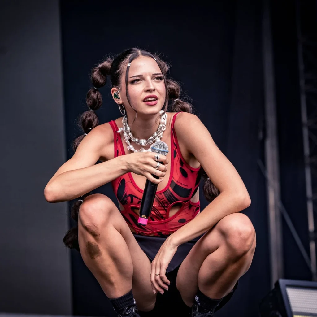 Nina Chuba info