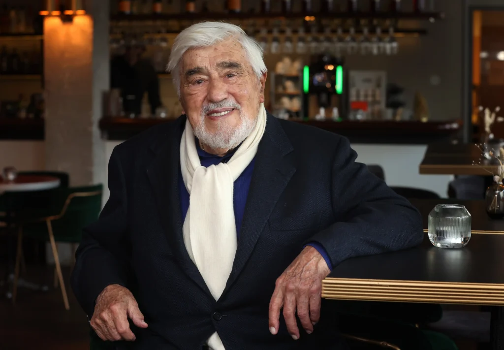 Mario Adorf info