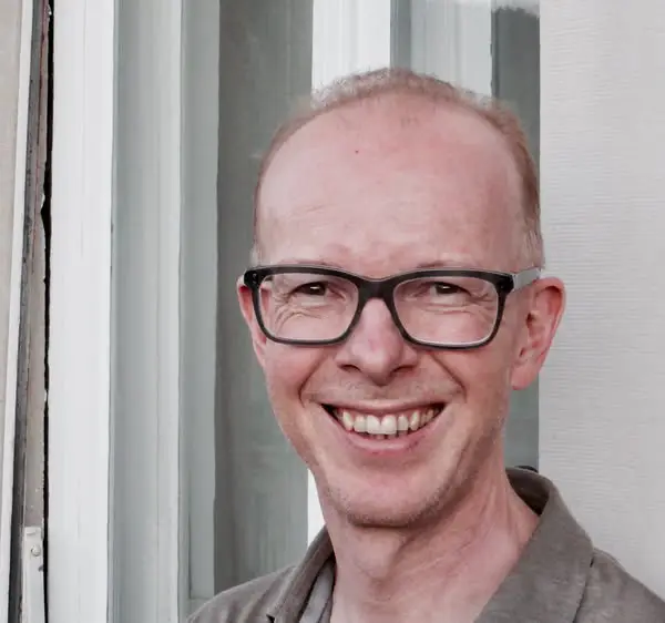 Ausbildung und Qualifikationen