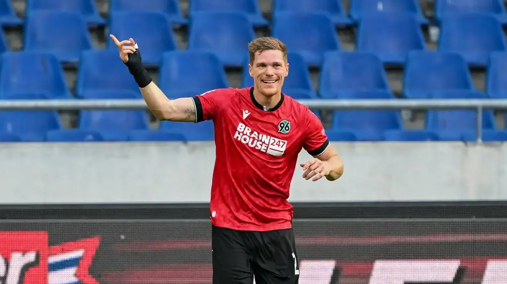Marcel Halstenberg info