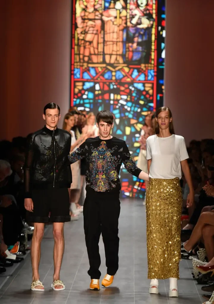 Stil und Besonderheiten seiner Mode
