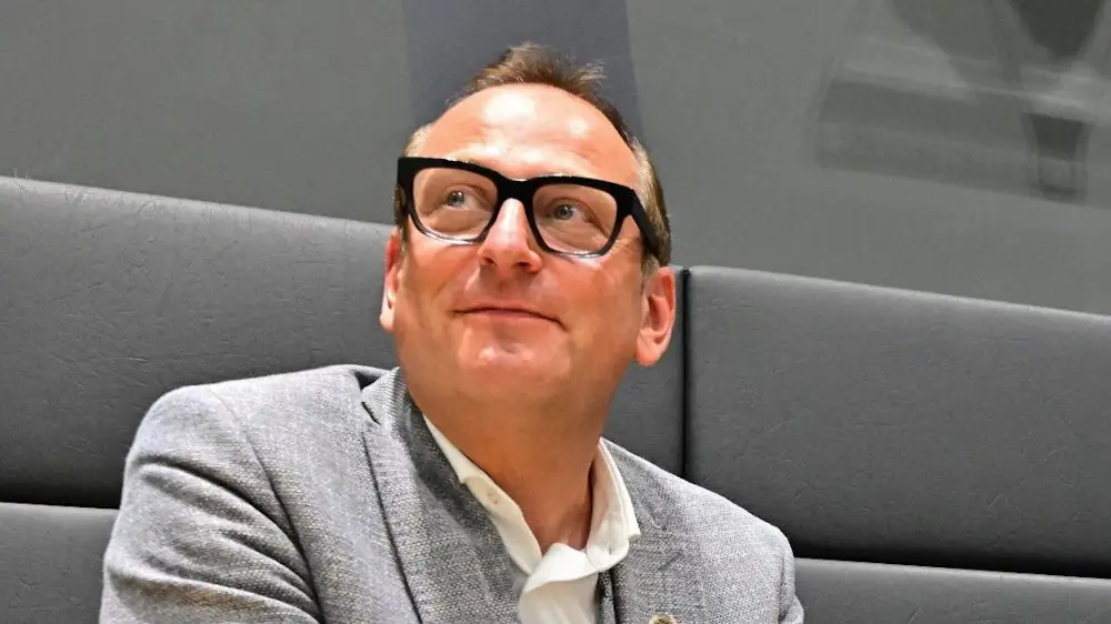 Erfolge im Fernsehen und auf der Bühne